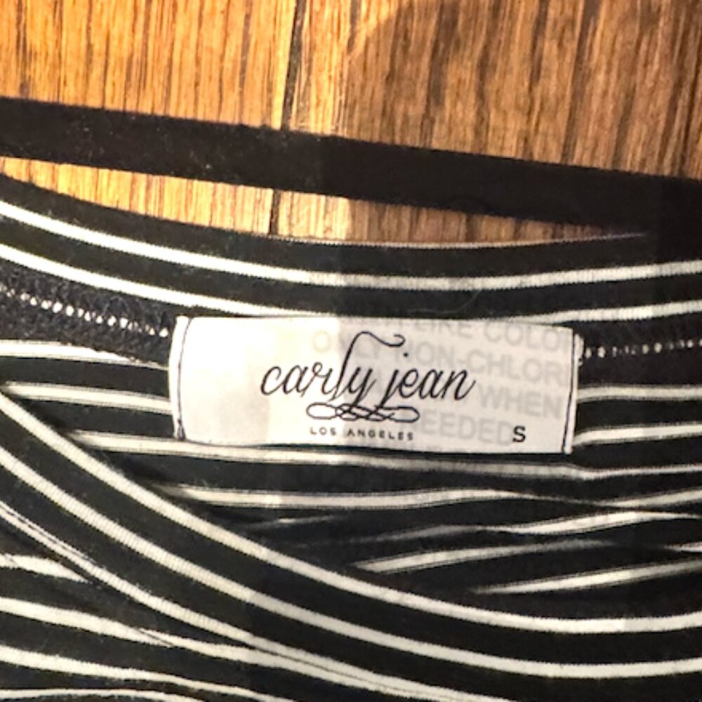 CJLA Short Sleeve Top - Picture 2 of 3